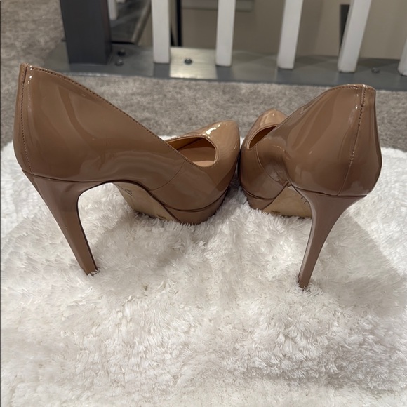 Jessica Simpson Elegant Tan Women's Pumps 4” - Picture 5 of 5
